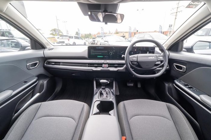 2025 Kia K4 S