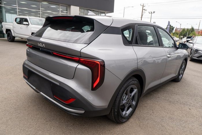 2025 Kia K4 S