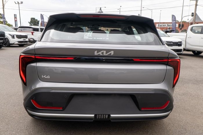 2025 Kia K4 S