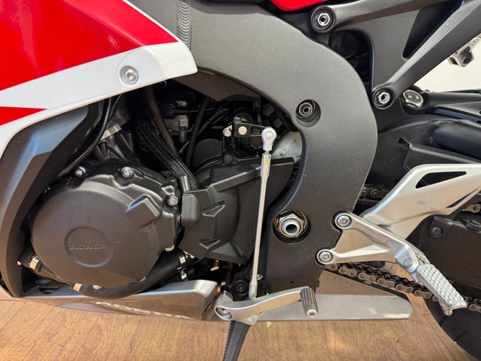 2015 Honda CBR1000RR (FIREBLADE) WHITE