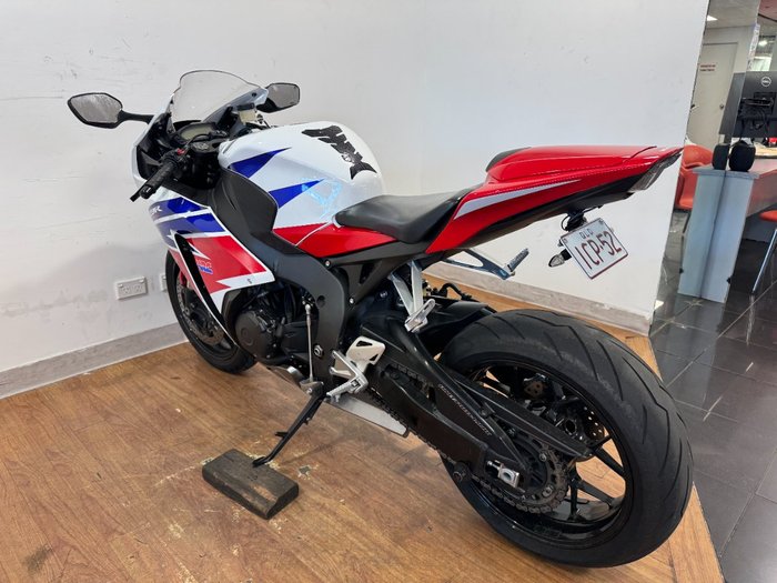 2015 Honda CBR1000RR (FIREBLADE) WHITE