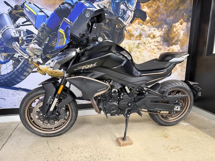 2024 CFMOTO NK ADVANCE BLACK