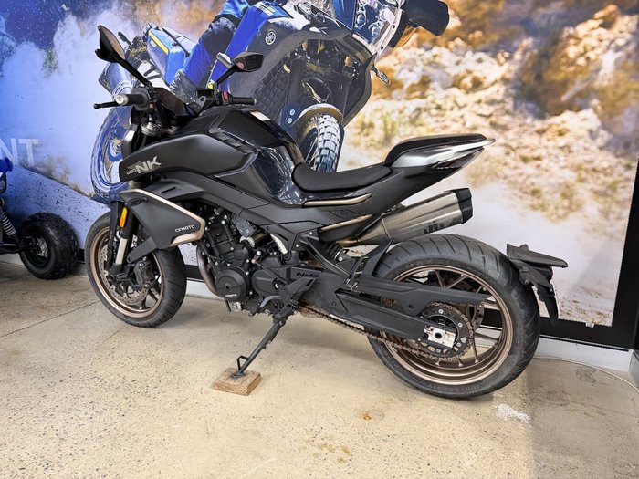 2024 CFMOTO NK ADVANCE BLACK