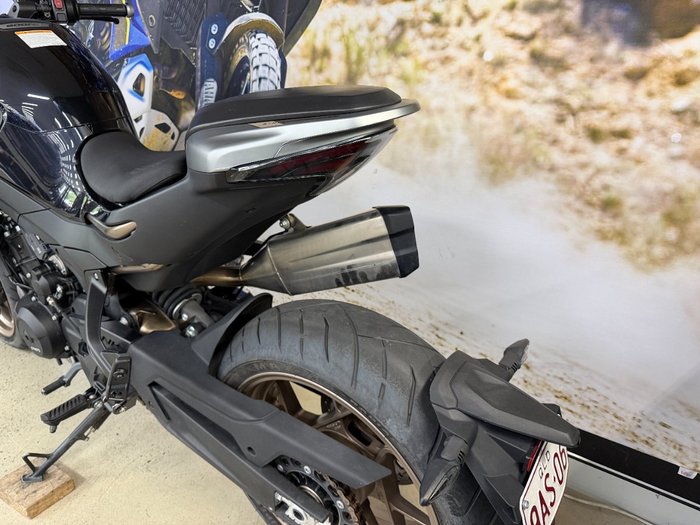 2024 CFMOTO NK ADVANCE BLACK