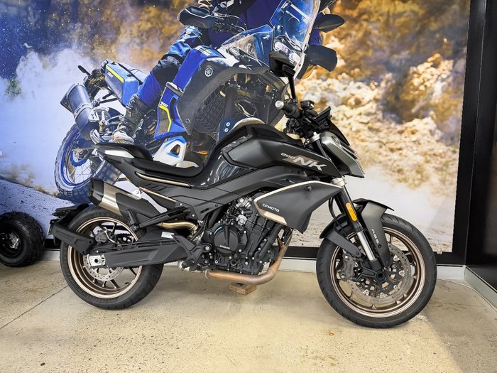 2024 CFMOTO NK ADVANCE BLACK