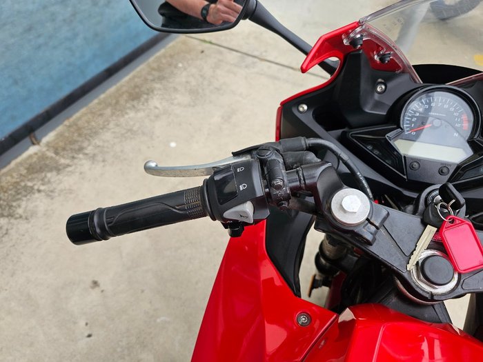 2016 Honda CBR300R Red