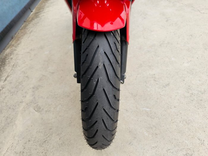 2016 Honda CBR300R Red