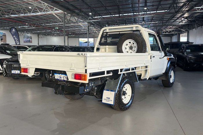 2019 Toyota Landcruiser Workmate