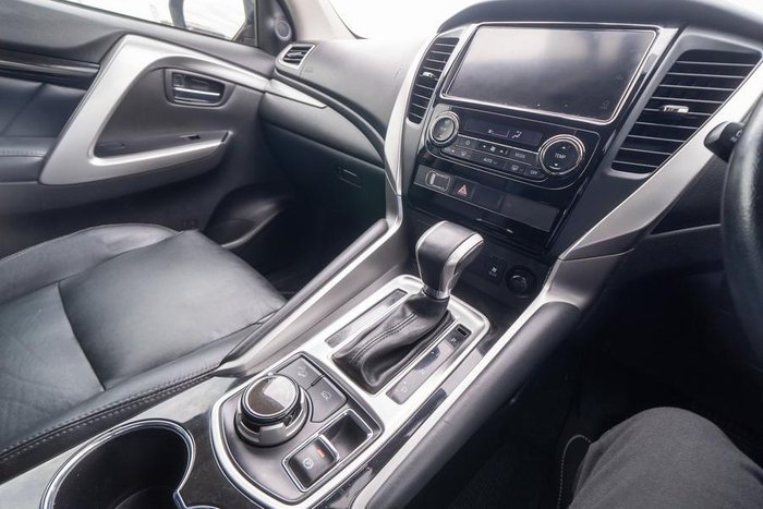 2018 Mitsubishi Pajero Sport GLS