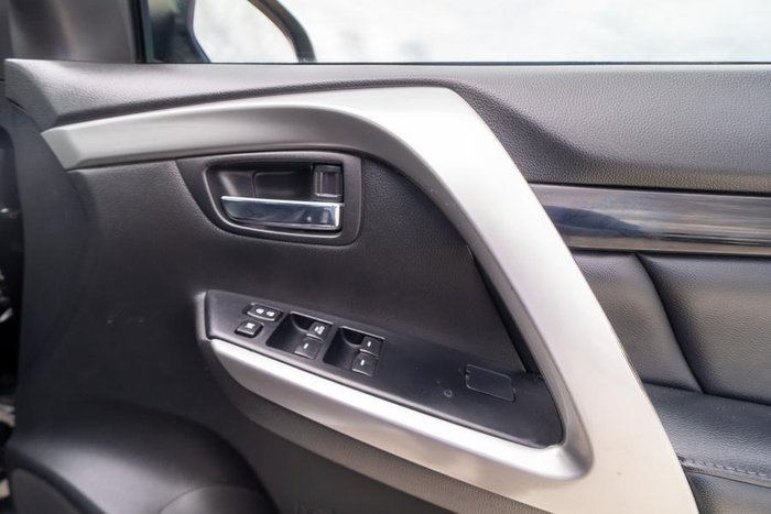 2018 Mitsubishi Pajero Sport GLS