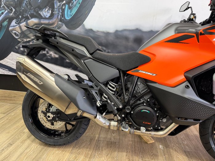 2026 Ktm 1390 SUPER ADVENTURE S ORANGE