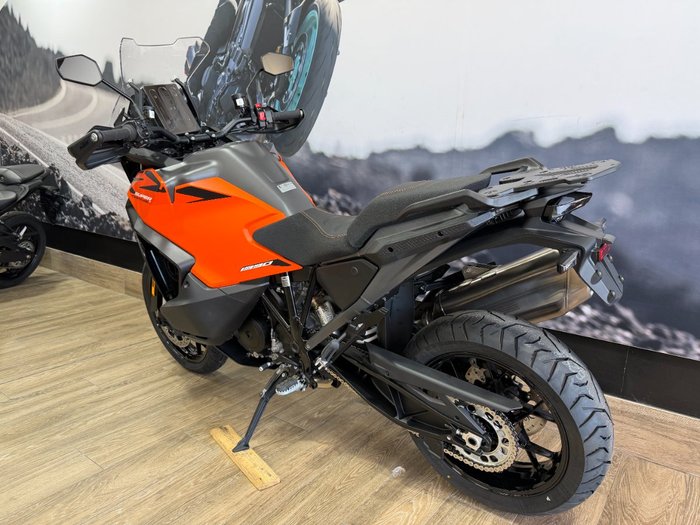 2026 Ktm 1390 SUPER ADVENTURE S ORANGE