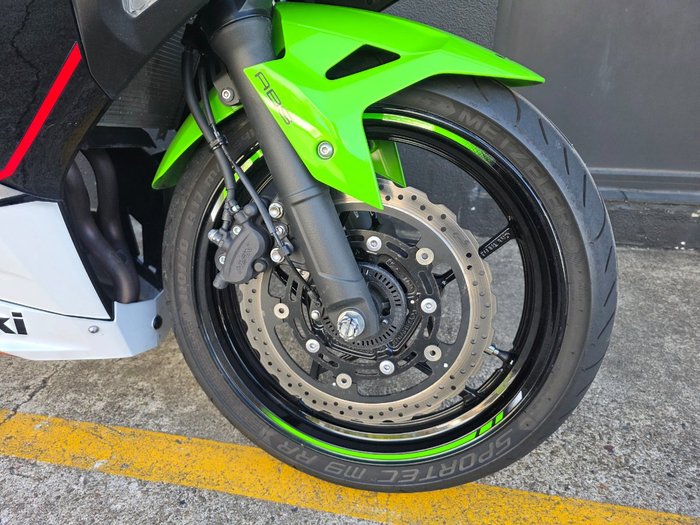 2022 Kawasaki NINJA 400 SE GREEN