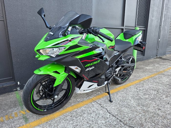 2022 Kawasaki NINJA 400 SE GREEN