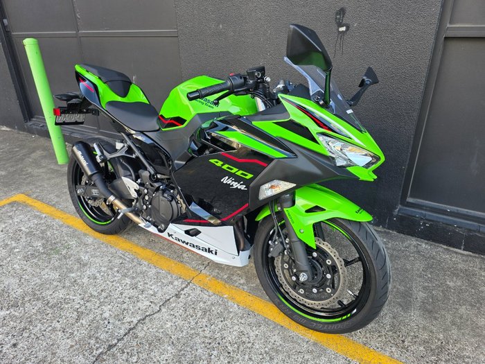 2022 Kawasaki NINJA 400 SE GREEN