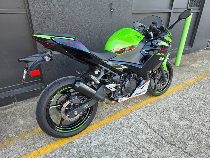 2022 Kawasaki NINJA 400 SE GREEN