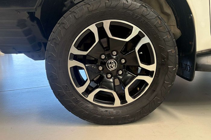 2020 Toyota Hilux SR5