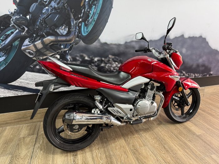 2013 Suzuki INAZUMA 250 (GW250) RED
