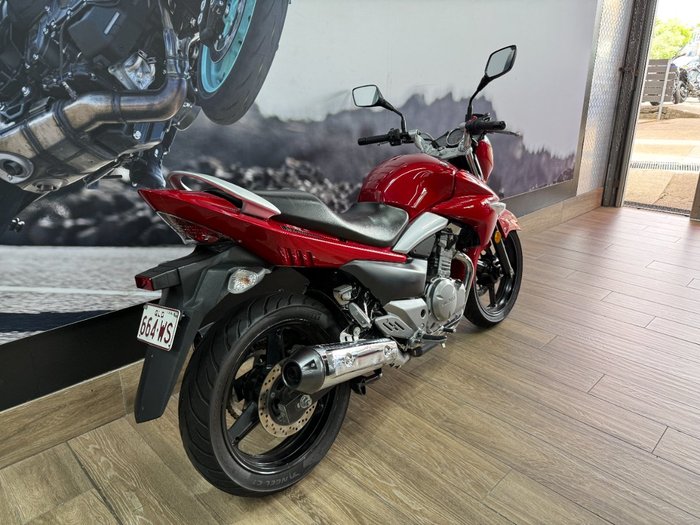 2013 Suzuki INAZUMA 250 (GW250) RED