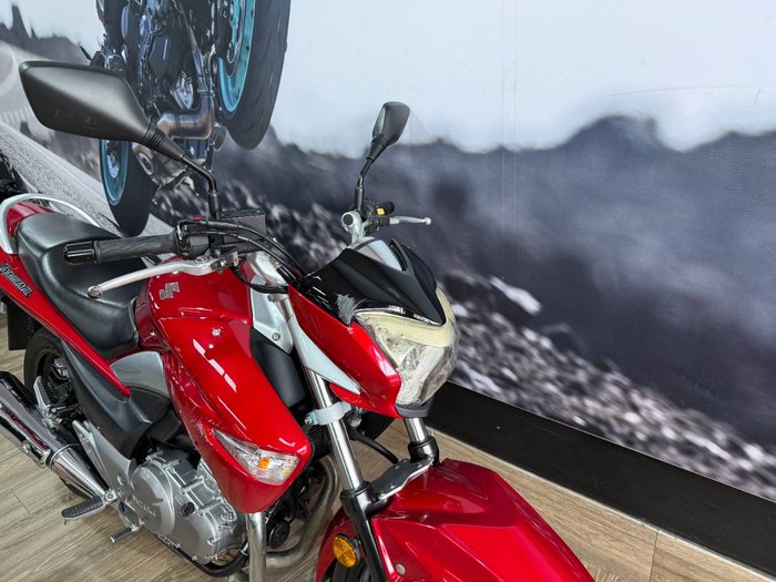 2013 Suzuki INAZUMA 250 (GW250) RED