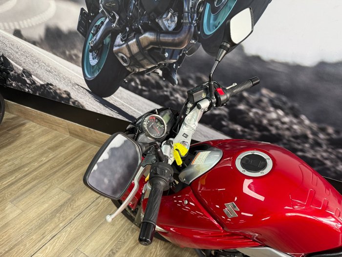 2013 Suzuki INAZUMA 250 (GW250) RED