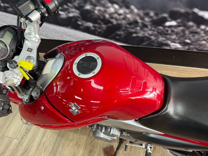 2013 Suzuki INAZUMA 250 (GW250) RED