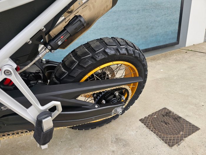 2026 BMW Motorrad F 900 GS White