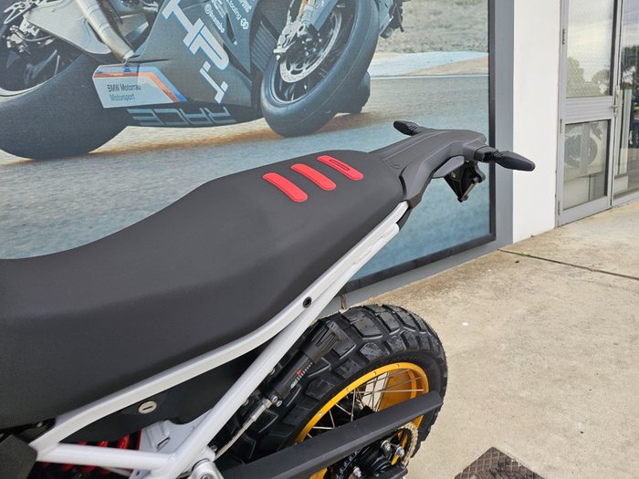 2026 BMW Motorrad F 900 GS White