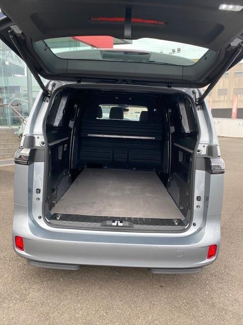 2024 Volkswagen ID. Buzz Cargo BEV550