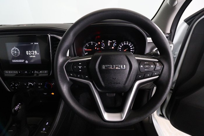 2022 Isuzu MU-X LS-M