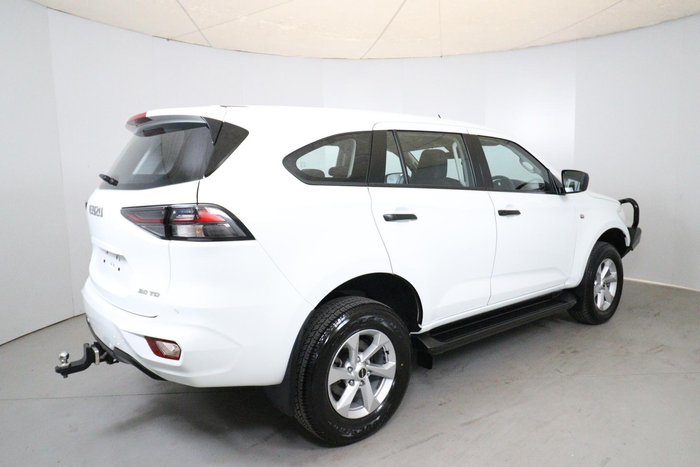 2022 Isuzu MU-X LS-M