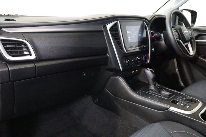 2022 Isuzu MU-X LS-M