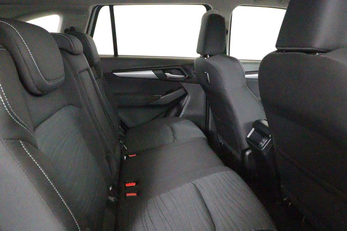 2022 Isuzu MU-X LS-M