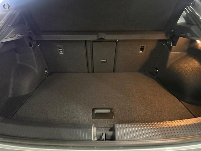 2025 Volkswagen T-Roc 140TSI R-Line