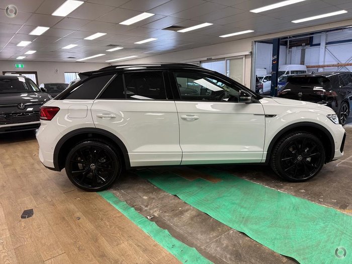 2025 Volkswagen T-Roc 140TSI R-Line