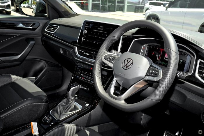 2025 Volkswagen T-Roc 140TSI R-Line