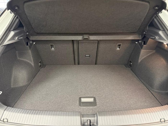 2025 Volkswagen T-Roc 140TSI R-Line