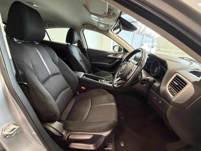 2018 Mazda 3 Maxx Sport