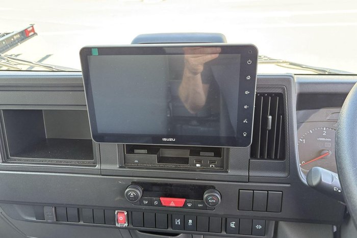 2025 Isuzu N Series NQR 88/80-190 AM D42