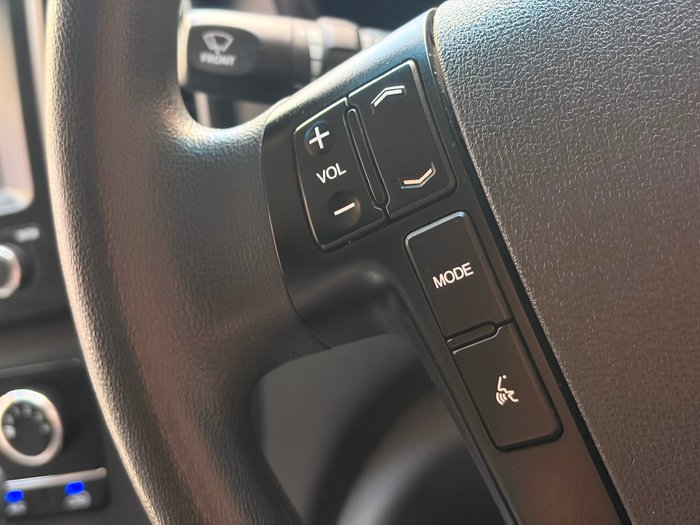 2020 Hyundai iLoad (No Badge)