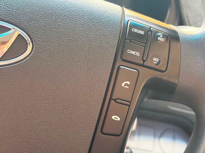 2020 Hyundai iLoad (No Badge)