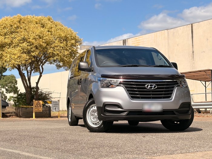 2020 Hyundai iLoad (No Badge)