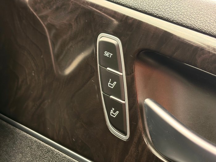 2020 Hyundai iLoad (No Badge)