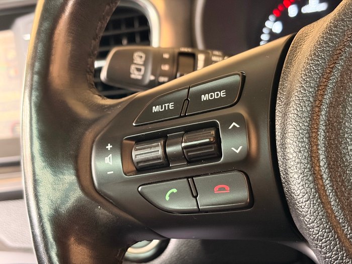 2020 Hyundai iLoad (No Badge)