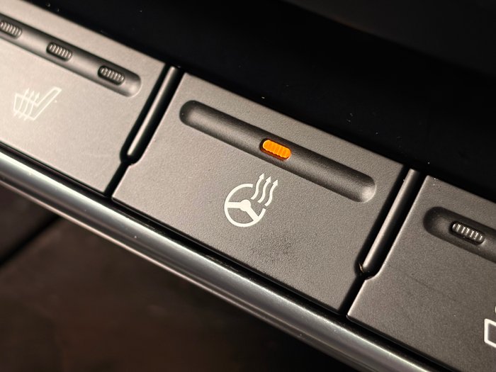 2020 Hyundai iLoad (No Badge)