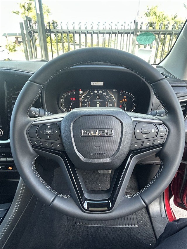 2025 Isuzu MU-X LS-U