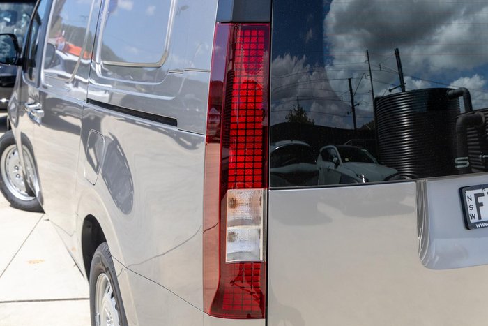 2026 Hyundai STARIA LOAD