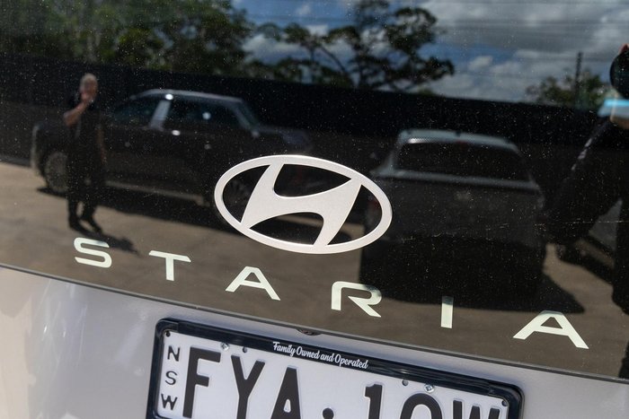 2026 Hyundai STARIA LOAD