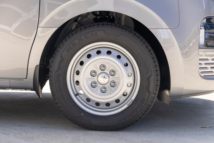 2026 Hyundai STARIA LOAD