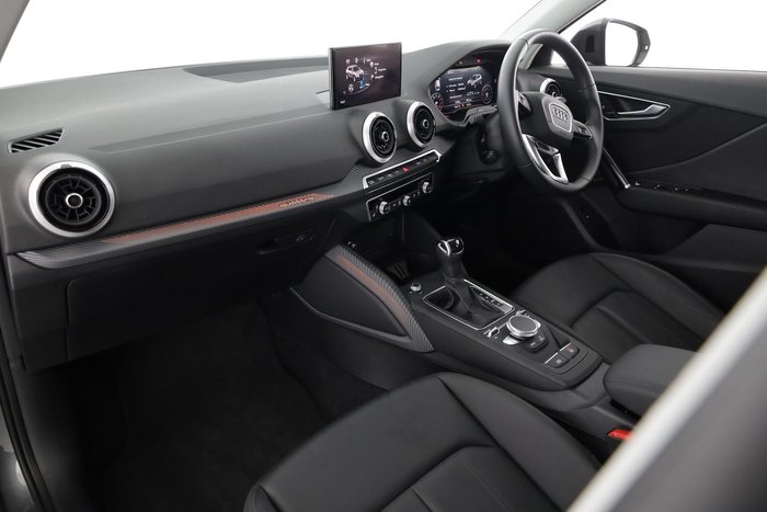 2023 Audi Q2 40 TFSI S line